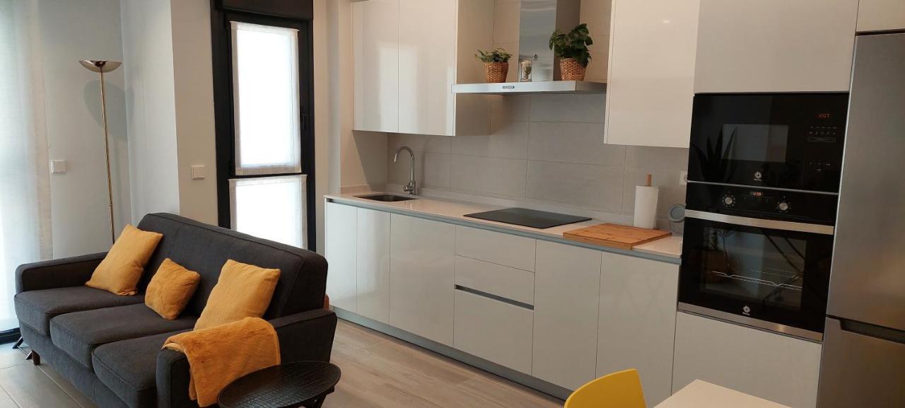 Apartamento Dindurra Centro Playa - Posibilidad Parking Gratuito Gijon Bagian luar foto